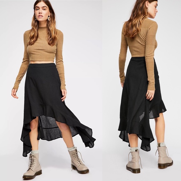 Free People Dresses & Skirts - FREE PEOPLE Black Gauzy Flounce Skirt